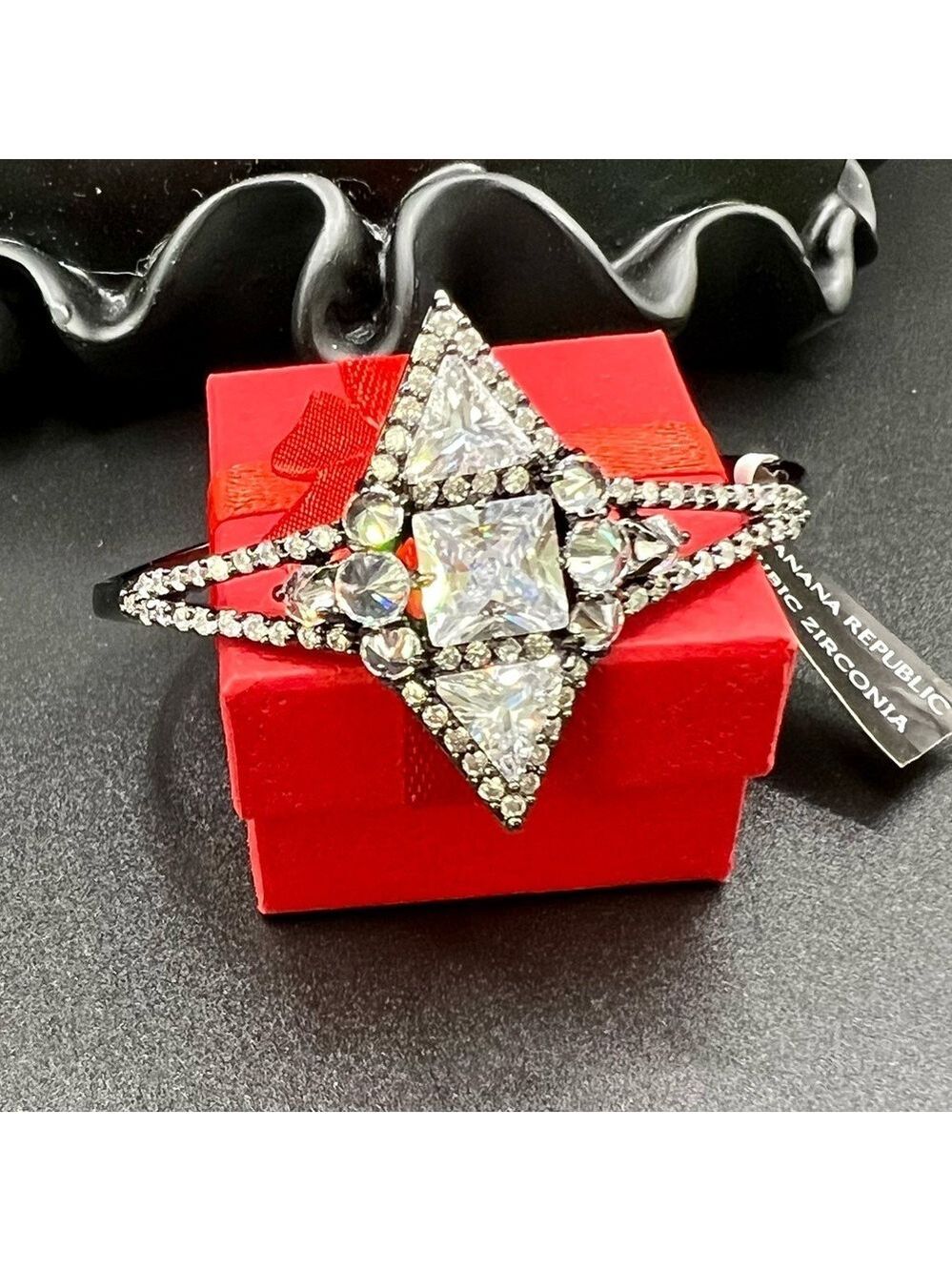 Stunning Banana Republic Edwardian Bracelet w/ Round Square and Triangular CZs - Picture 3 of 11